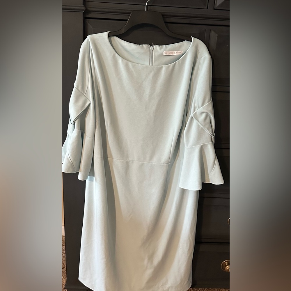 Preston & York Cream Sheath Mint Green Dress with Bow Bell Sleeves Size 18